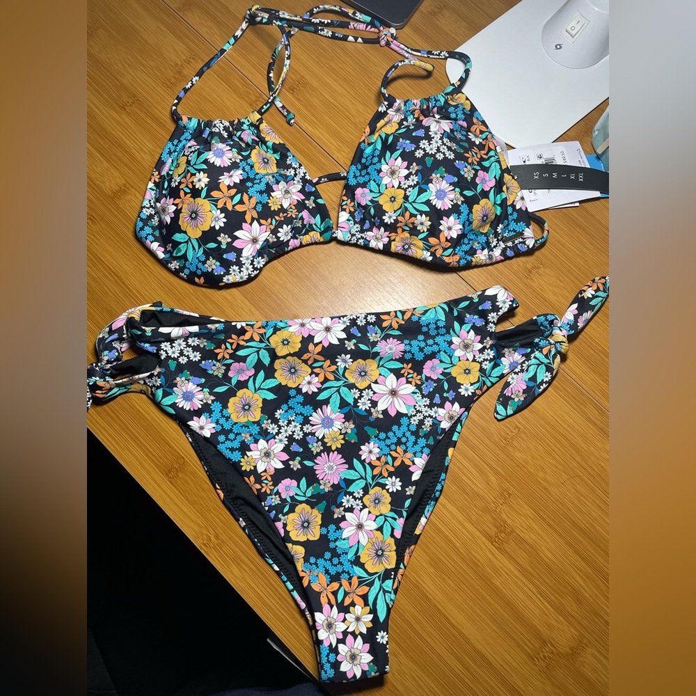 O’Neill floral Bikini